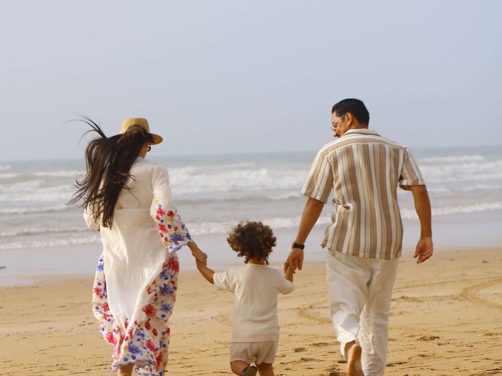 Pullman Mazagan Royal Golf&Spa El Jadida Dış mekan fotoğraf A family on the beach